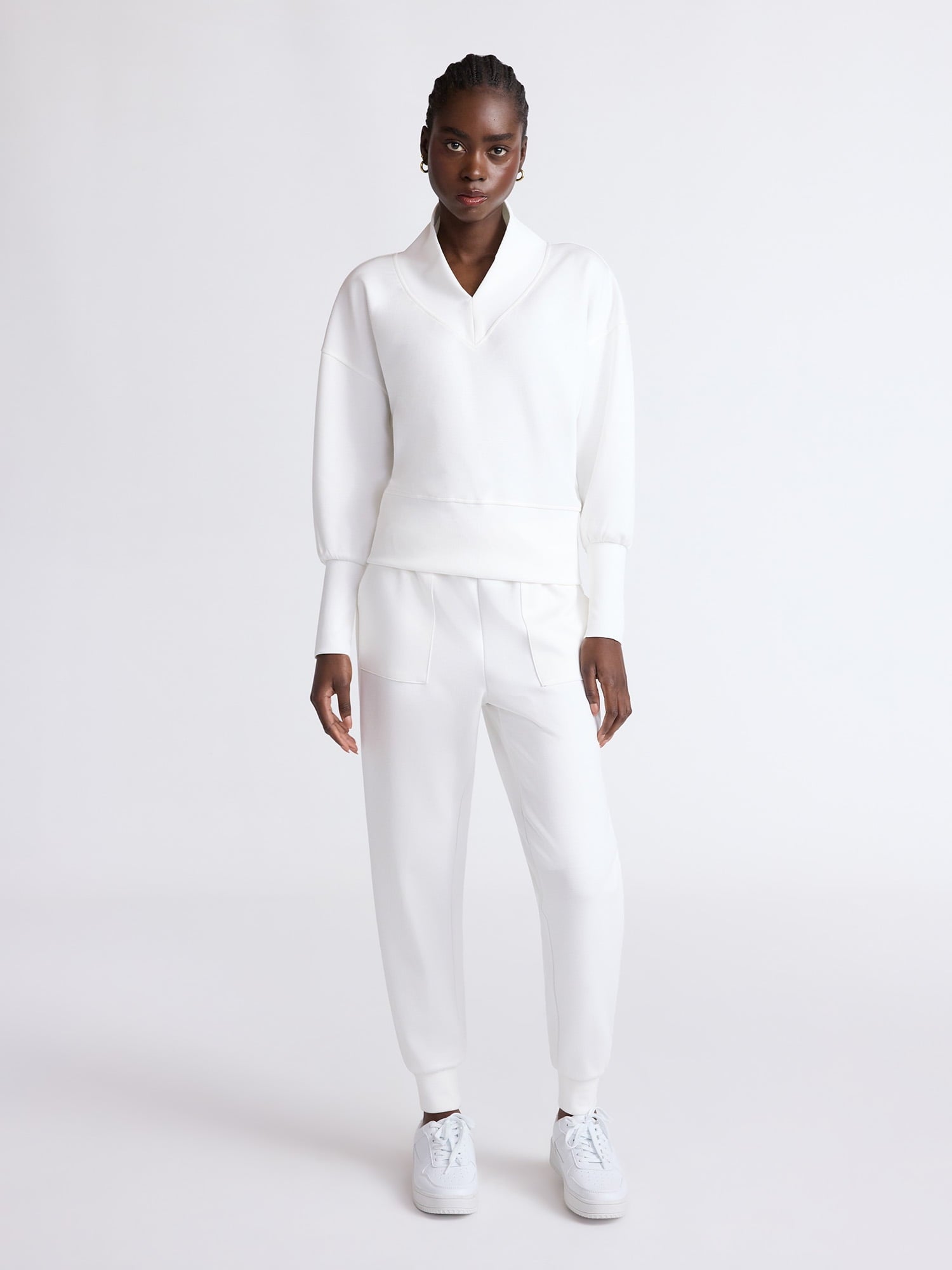 Scoop Women's and Women's Plus New Scubaknit V Neck Sweatshirt, Sizes XS-4X